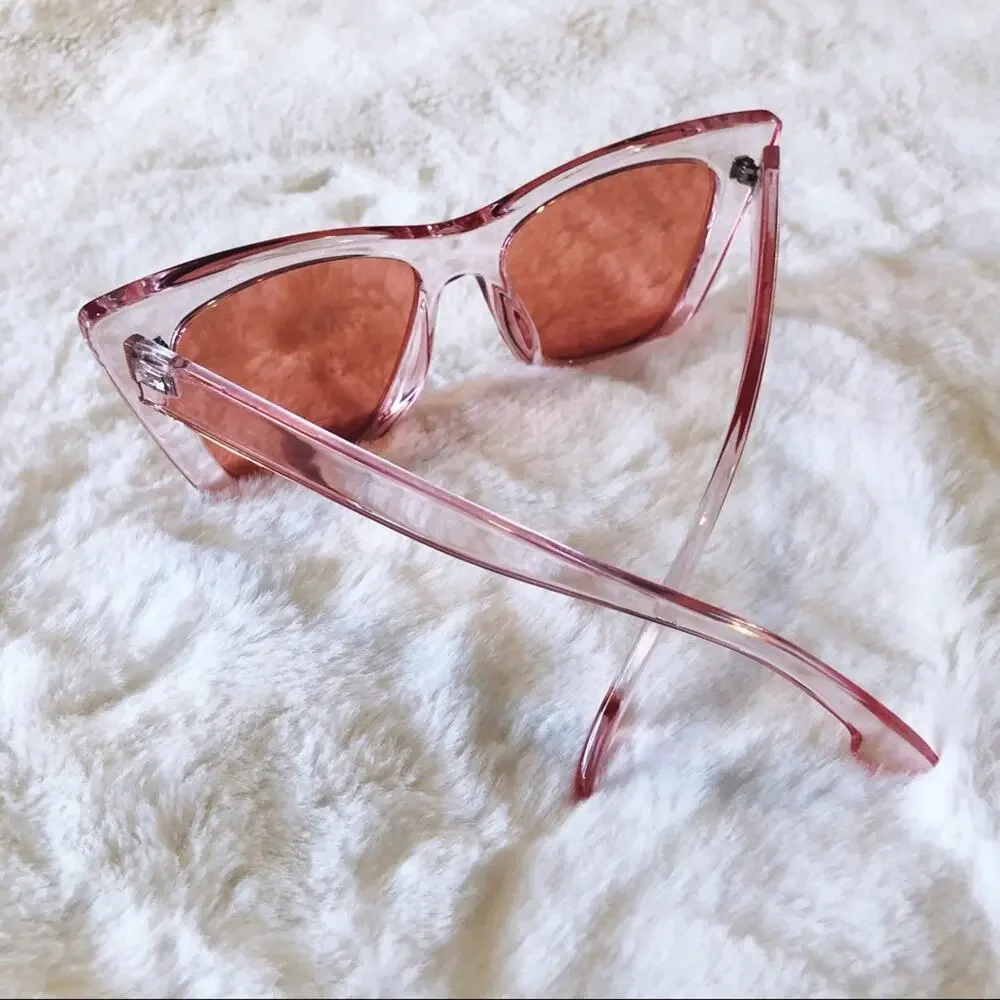 Stylens sophisticated classy